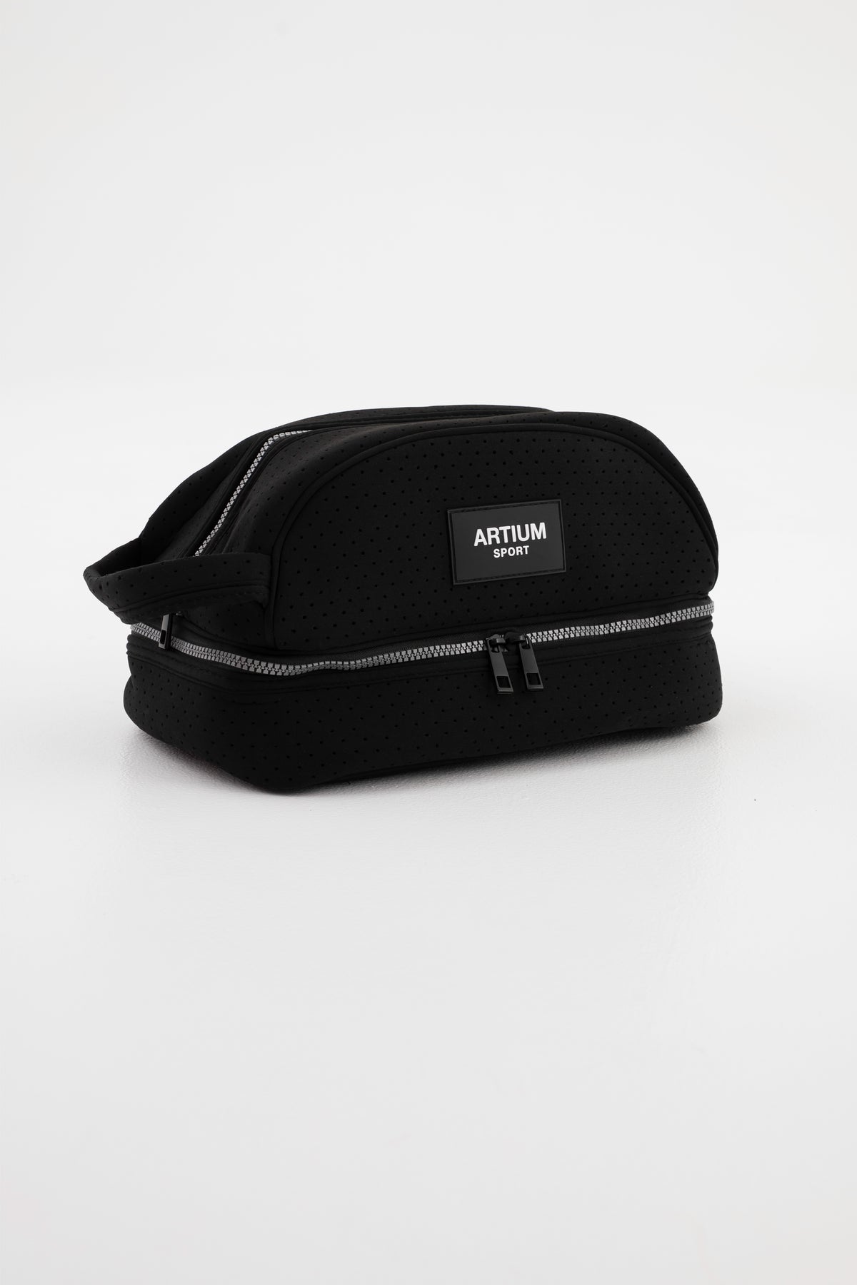 The Artium Sport Kit Bag